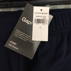 Men’s gap fit shorts